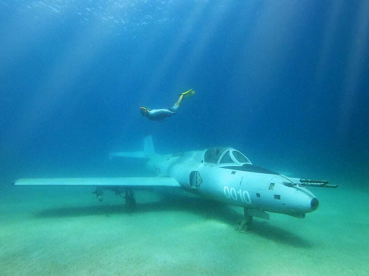 underwater +-museum-korasro-boat-16