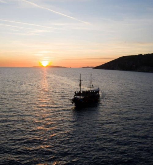 panoramic-sunset-tour-korsaro-boat-tour-1