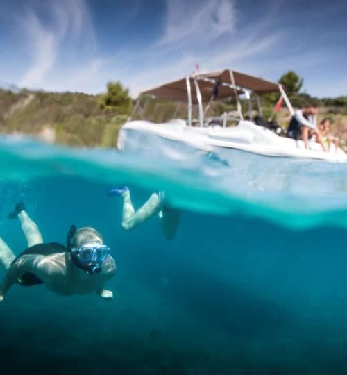 underwater +-museum-korasro-boat-5